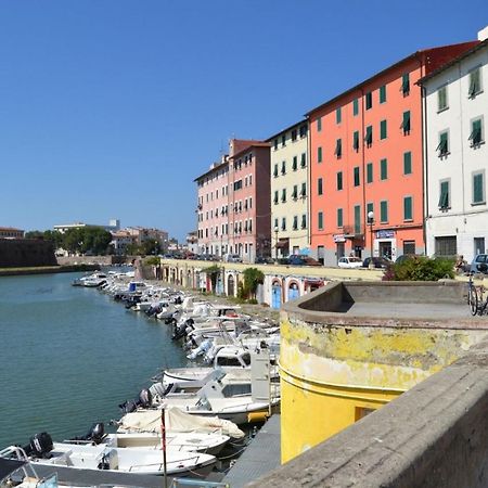 Appartamento Centro Citta Free Private Car Parking Livorno Luaran gambar