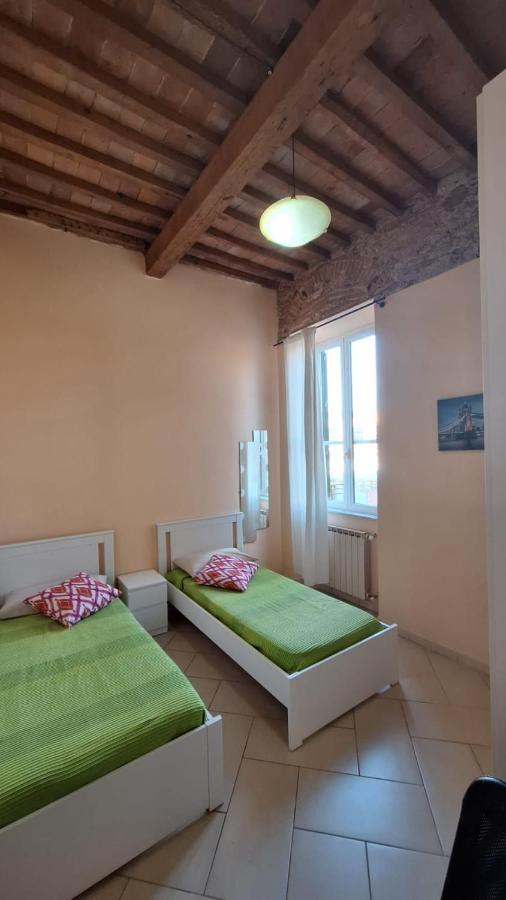 Appartamento Centro Citta Free Private Car Parking Livorno Luaran gambar